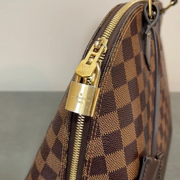 Louis Vuitton Alma PM Damier Ebene! ♥️ - Picture 2 of 15
